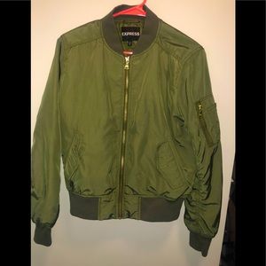 💣 Army green bomber 💣